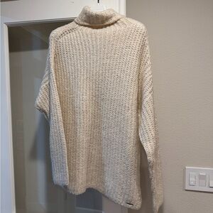 Abercrombie & Fitch Cream Knit Accessory